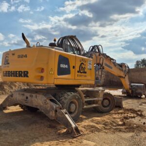 Liebherr R 924 Litronic