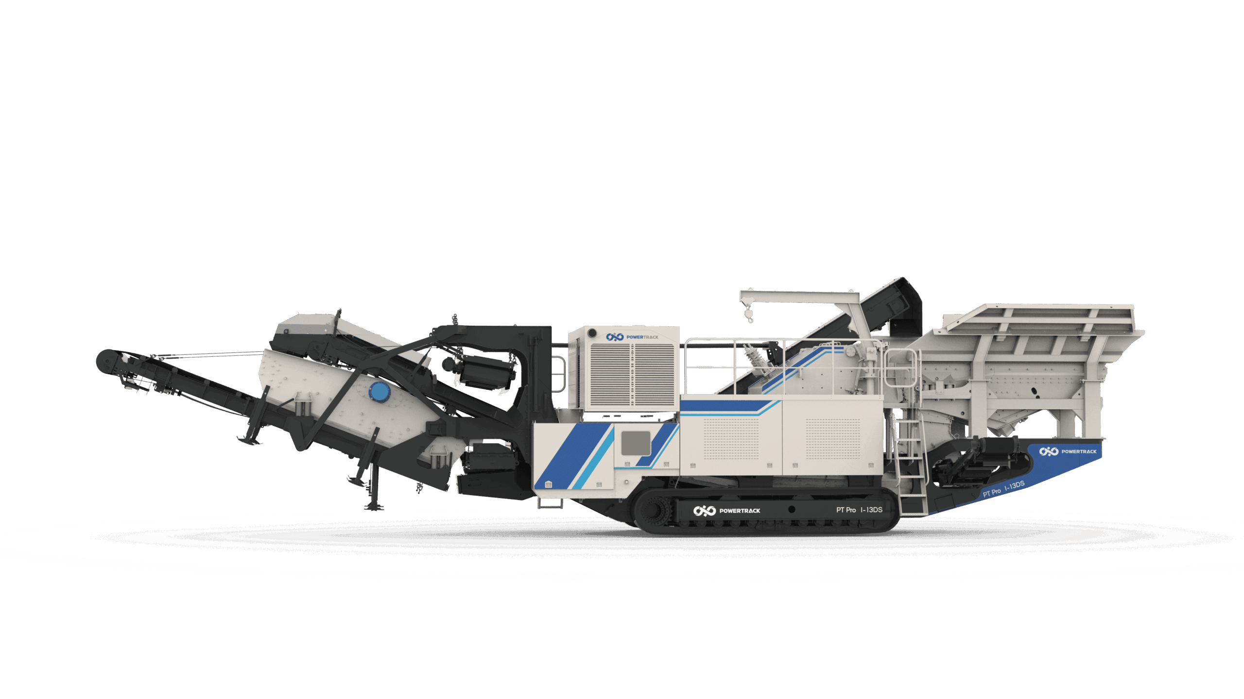Vista de perfil lateral derecho de una planta de trituración Powertrack sobre orugas, con detalles en azul y blanco, mostrando la sección del motor y las pasarelas de seguridad sobre un fondo negro.