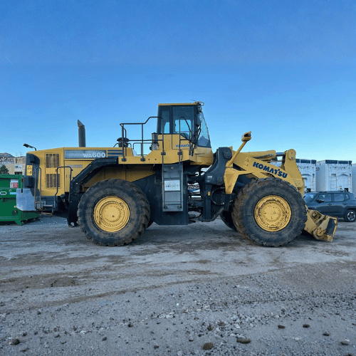 KOMATSU WA600-6