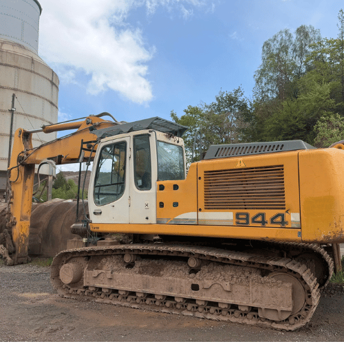 LIEBHERR R944